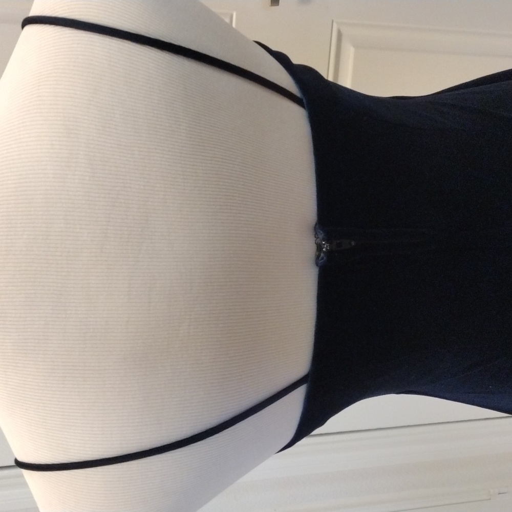💥 SALE Elegant Navy Blue Velvet Sequin Gown Size 8 - Picture 7 of 9